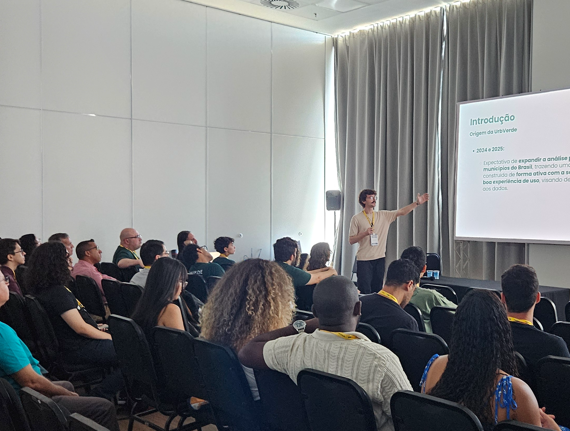 Apresentação no Simpósio Brasileiro de Sensoriamento Remoto, em Salvador